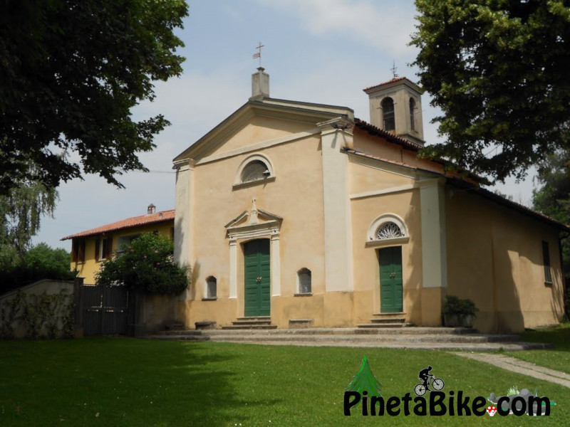 chiesa madonna monte carmelo parco Pineta